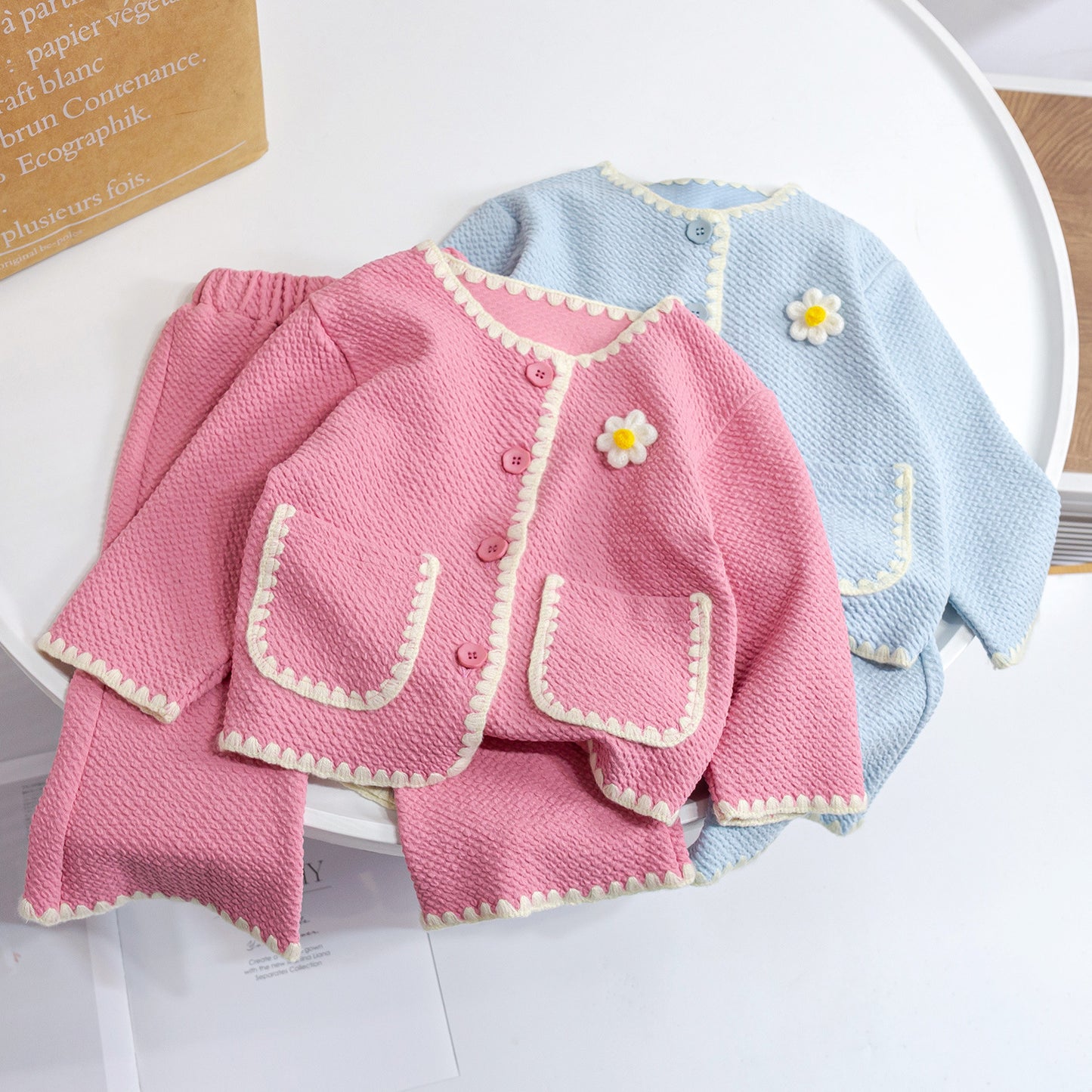 Girls’ Spring & Autumn Cotton Two-Piece Set – Long Sleeve Top and Pants