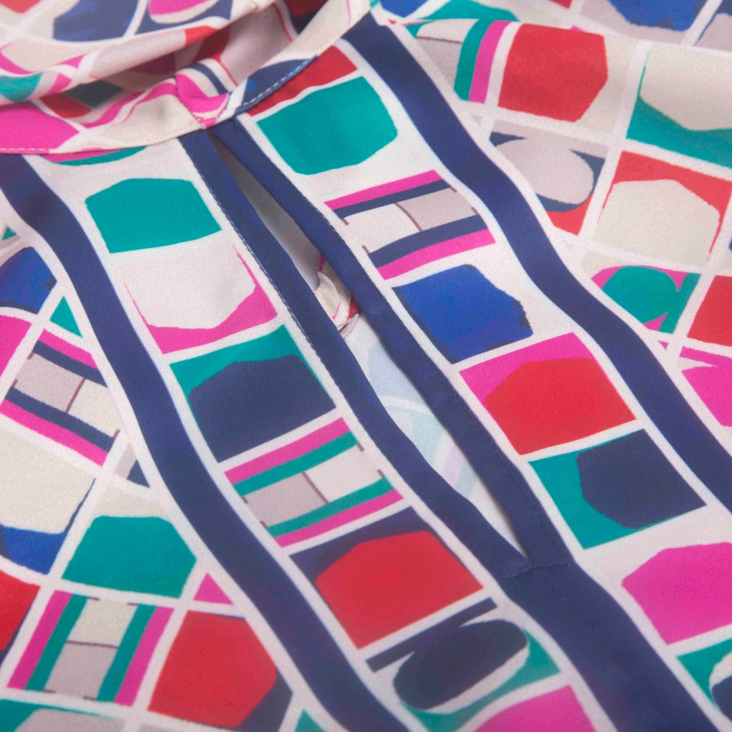 Vintage Scarf Collar Print Dress