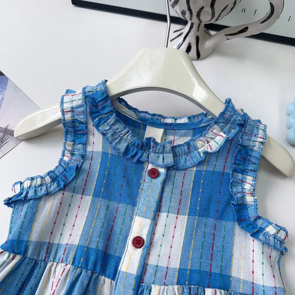 Girls’ Checkered Outfit Set – Sleeveless Top & Wide-Leg Pants