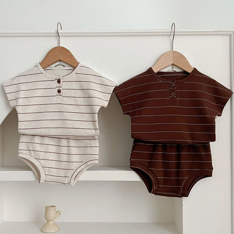 Summer Baby Clothing Set – Striped Tee & Bloomer (2 Pcs)