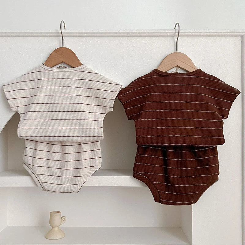 Summer Baby Clothing Set – Striped Tee & Bloomer (2 Pcs)