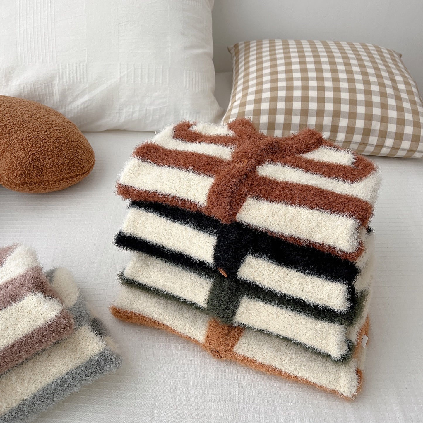 Striped Baby Mink-Feel Romper – Warm & Unisex